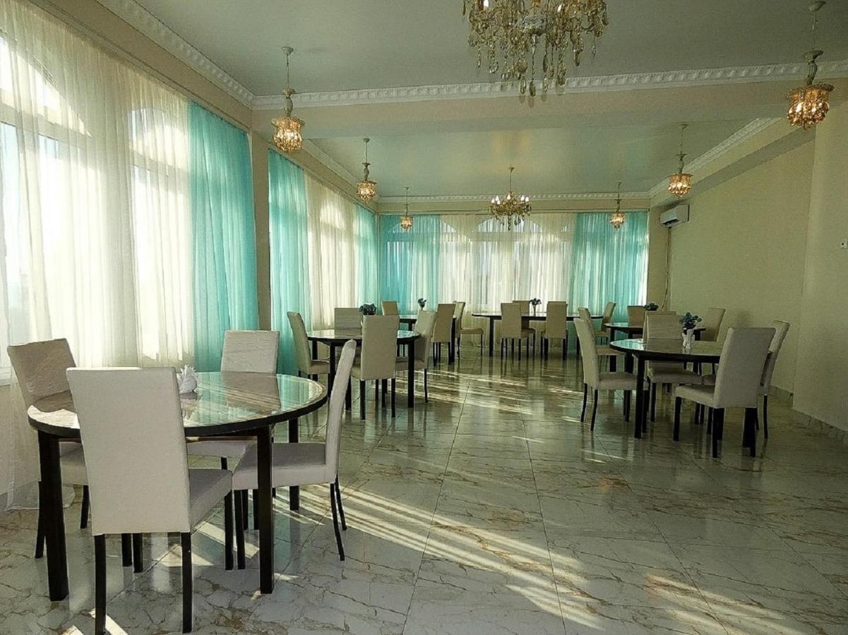 Отель Адунеи Сухум Extérieur photo